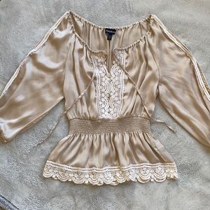 🪞 bebe satin lace trim dressy top